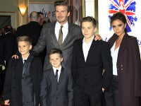 Victoria Beckham s podporou celej rodiny