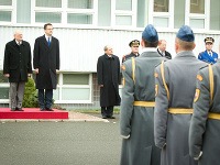 Ivan Gašparovič a Martin Glváč počas návštevy na Ministerstve obrany SR Ivan Gašparovič a Martin Glváč počas návštevy na Ministerstve obrany SR