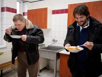 Predseda vlády Robert Fico a minister vnútra Robert Kaliňák počas návštevy stanice Hasičského a záchranného útvaru