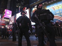 Na Times Square vítal rok 2013 asi milión ľudí