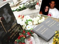 Hrob Petra Končeka na výročie jeho smrti. Na menšej fotografii spevák s priateľkou Dianou. 
