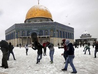 Jeruzalem zasiahla snehová búrka