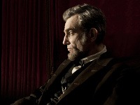 Daniel Day-Lewis v úlohe Abrahama Lincolna v rovnomennej snímke