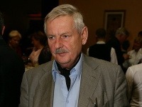 Juraj Slezáček dnes oslavuje sedemdesiatku. Narodeniny však majú pre neho trpkú príchuť. 