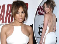 Jennifer Lopez ohúrila odvážnou róbou, pod ktorou bola celkom nahá.