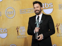 Ben Affleck si odnáša cenu za film Argo