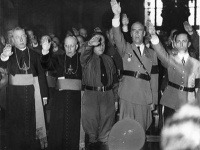 Pápež Benedikt XVI. v Hitlerjugend