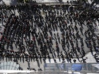 Gréci protestujú proti úsporným opatreniam vlády. Krajina je hore nohami
