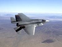 Pentagón opäť povolil lety stíhačiek F-35