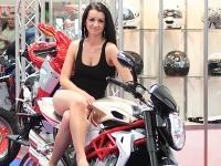 Lahôdky výstavy Motocykel