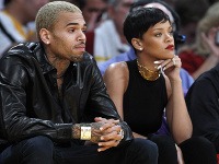 Chris Brown a Rihanna si spolu vyšli na basketbalový zápas