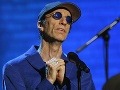 Gibb z Bee Gees sa preberá z kómy: Hýbe hlavou, dokonca sa rozplakal!