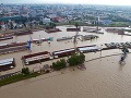 Vlaky z Českej republiky a Maďarska meškajú aj niekoľko hodín
