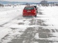 Dnes nás potrápia snehové jazyky a záveje: Pozor si musia dať aj turisti na horách