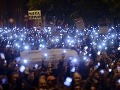Násilie nevedie k ničomu, vyhlásil Fidesz po útoku demonštrantov