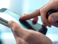 Škandál na Kube: Blokovanie SMS správ so slovami demokracia či ľudské práva