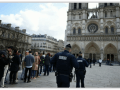 Poplach v Paríži: Turisti upozornili pri Notre-Dame na podozrivé auto, našli v ňom hrozivý náklad!