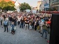 Na veľkom proteste sa diali veci: VIDEO Odhalení provokatéri, obvinenia v kauze centra hrôzy