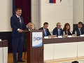 Firmy s investičnými stitulmi od štátu musia platiť zamestnancom viac, tvrdí KDH
