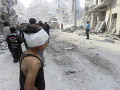 Obyvatelia Aleppa majú vážne podozrenie: Použili na nás smrtiaci plyn!