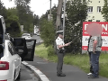 Policajti sa nestačili diviť: VIDEO Žiak autoškoly sadol za volant poriadne pod parou