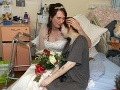 Dievčine (20) lekári povedali, že o pár dní zomrie: Stal sa zázrak, teraz chystá vlastnú svadbu