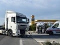 Hrozivá nehoda pri D. Strede: FOTO Kamión vpálil do sanitky, ktorá prevážala pacientku