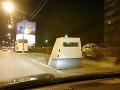 Rozhádaní susedia si nevedeli prísť na meno: Jeden z nich vymyslel čudný plán, ako sa pomstiť
