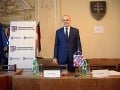 Kotlebova vláda v Banskobystrickom samosprávnom kraji končí: Ján Lunter zložil sľub