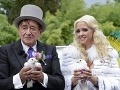 Takto chystá večeru exmanželka známeho pracháča: Stiahnuté nohavice a vykúkajúce prsia!