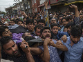 India prichádza s obvinením India prichádza s obvinením