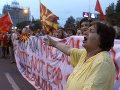 FOTO Masívne demonštrácie v Macedónsku: Dav skandoval pred budovou parlamentu