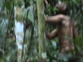 Unikátne VIDEO Indiána, ktorý žije 20 rokov sám v Amazonskom pralese