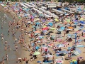Zvyknite si na obrovské Zvyknite si na obrovské