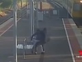 Šokujúce VIDEO, tínedžer (19) Šokujúce VIDEO, tínedžer (19)