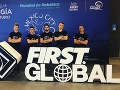 Mimoriadny úspech slovenských študentov: FOTO Ich robot získal prestížnu cenu