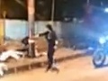 Polícia pátra po brutálnej vrahyni: VIDEO Zostúpila z motorky a zmasakrovala päť ľudí ako bábky