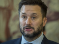 Bratislavský magistrát zriaďuje horúcu linku, môžete nahlasovať kritické chodníkové úseky