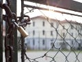 Útok na policajtov v Maďarsku ho dostal do väzenia: Nepomohla mu ani žaloba na úrad vlády