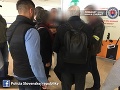 Zásah NAKA na bratislavskom letisku: VIDEO Polícia zadržala bývalého šéfa Slovenských elektrární