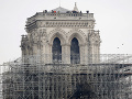 Z parížskej Notre-Dame začnú pomaly odstraňovať lešenie: Práce môžu trvať dlhé mesiace