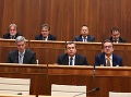Koaličná dohoda opäť zlyhala! Sága na ÚS pokračuje, poslanci zvolili len jedného kandidáta