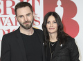 Spevák Johnny McDaid s Spevák Johnny McDaid s