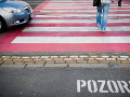 Desivá nehoda v Trnave: Osobné auto zrazilo tri ženy, stav dvoch je vážny