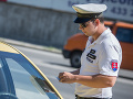 Vodiči piatich áut parkovali v treťom stupni ochrany prírody, polícia vyzýva šoférov
