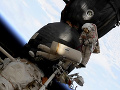 NASA vyšetruje prvý zločin vo vesmíre: Spáchať ho mala astronautka voči svojej exmanželke