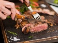 Experti varujú pred obrovskou chybou: Nikdy nerobte TOTO s uvareným mäsom!