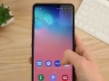 Blondínka si na eBay kúpila kryt na nový Samsung: Osudná chyba, do mobilu sa jej môže dostať hocikto