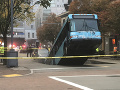 Cestujúci v Pittsburghu prežili desivé ráno: FOTO Pod autobusom sa prepadla cesta