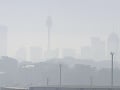 Sydney zahaľuje mrak hustého Sydney zahaľuje mrak hustého
